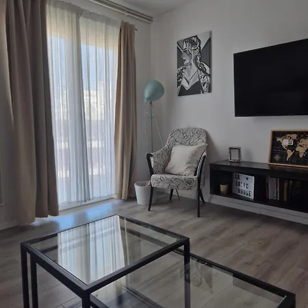 La La Lalic House 아파트 *